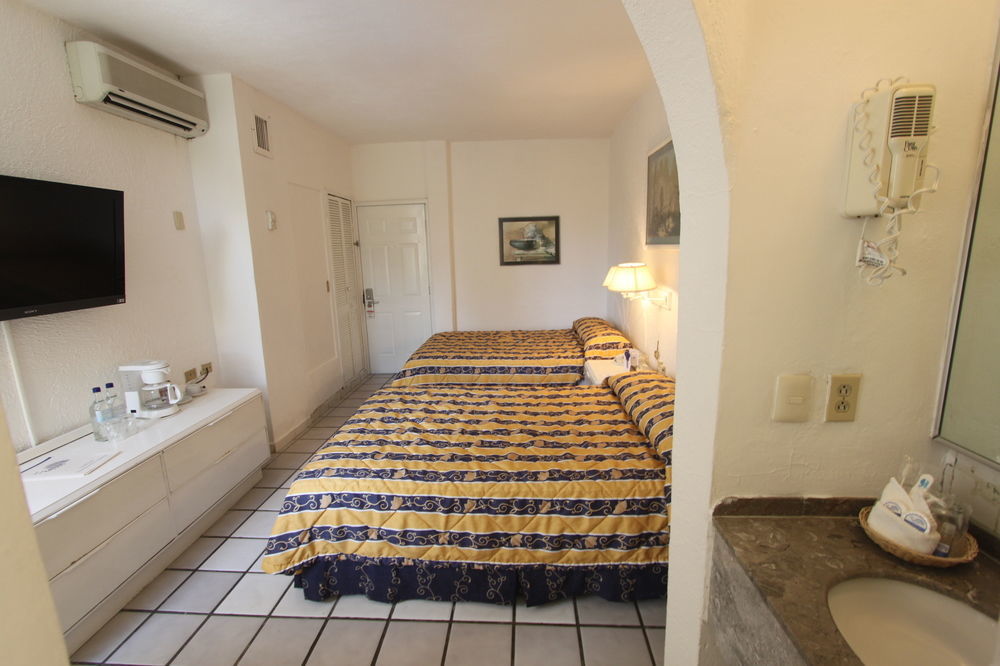 Hotel Plaza Caribe Cancun Exterior photo