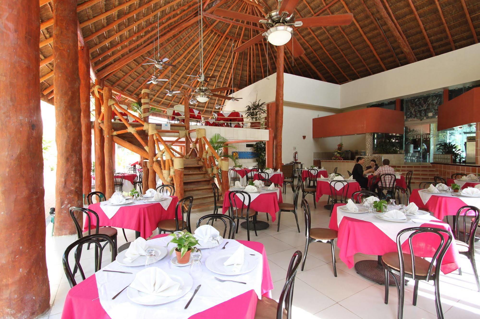 Hotel Plaza Caribe Cancun Exterior photo